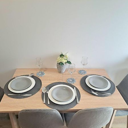 Mountain Breeze Luxury Apartment Ac & Parcare Privata Braszów Zewnętrze zdjęcie